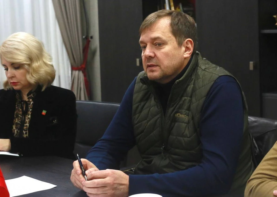 Евгений Балицкий провел встречу с семьями погибших при исполнении воинского долга российских солдат. ФОТО: Евгений Балицкий