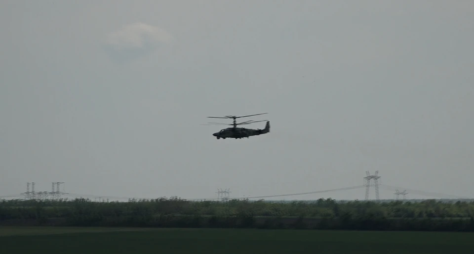 Вертолеты Ка-52 уничтожили пункт управления ВСУ.