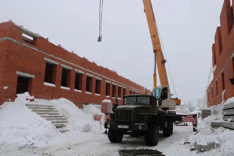 По мнению Артема Бранова, темпы работ по строительству школы в Касимове нужно наращивать.