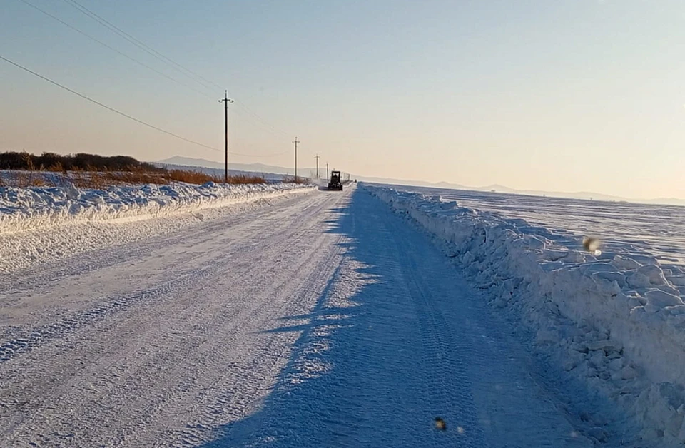 Дорога полностью очищена от снежных наносов и переметов.