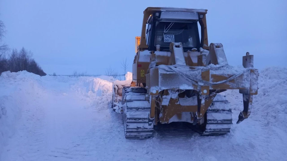 Работы по очистке от снега ведутся на федеральных и областных трассах, а также на дорогах Ульяновска и Димитровграда. Фото телеграм-канал министерства транспорта Ульяновской области