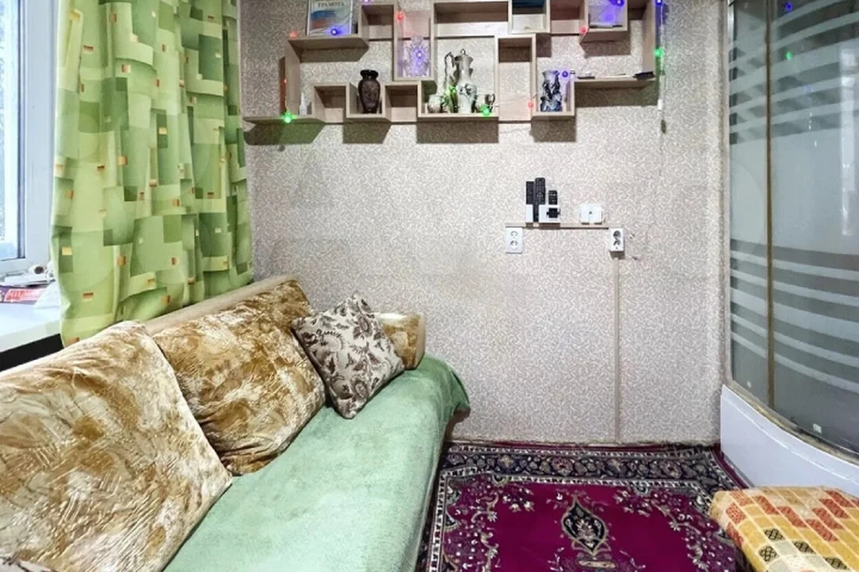 В таких студиях зачастую ванная соседствует со спальным местом. Фото: avito.ru