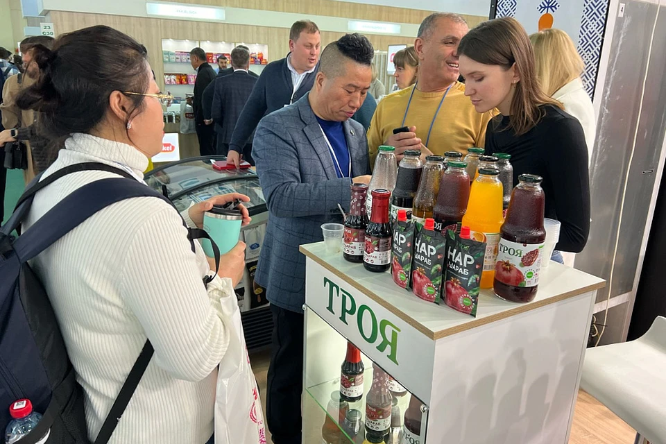 Волгоградские продукты показали на «Продэкспо-2024». Фото: АВО