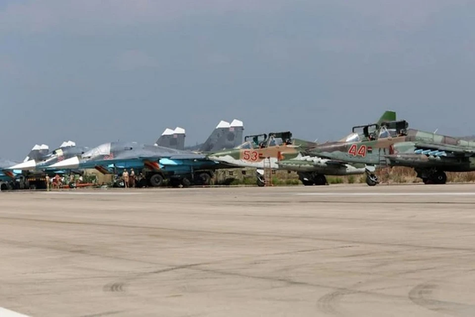Российская авиация сбила самолет Су-25 ВСУ в небе над ДНР (архивное фото)