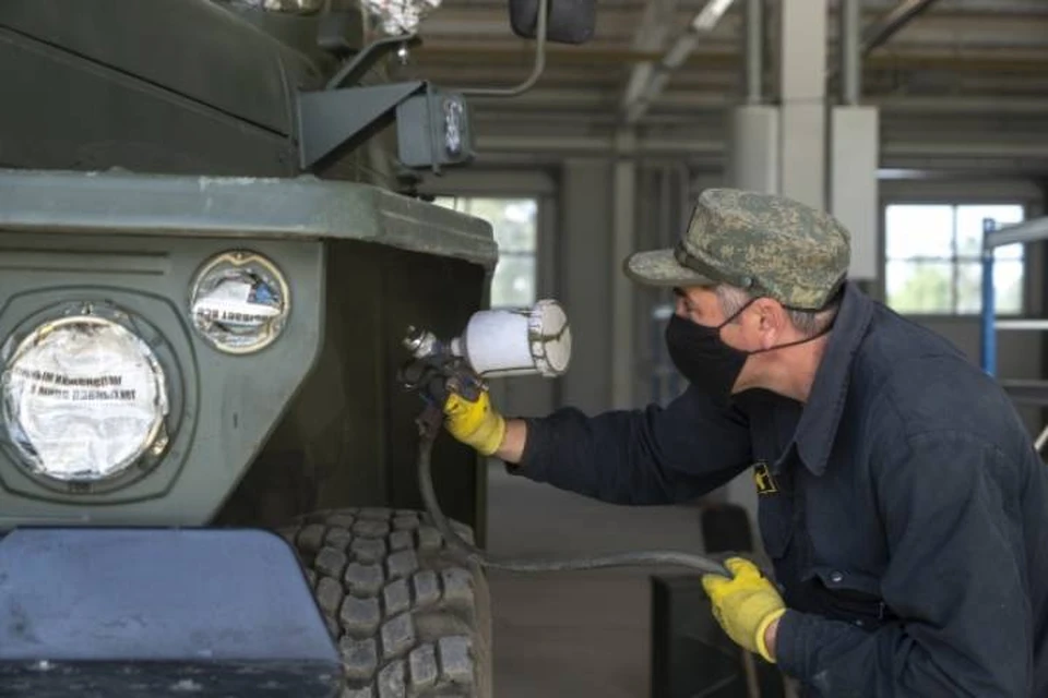 Ростовчане бесплатно отремонтировали машину военных после того, как бойцам отказали в одной из мастерских