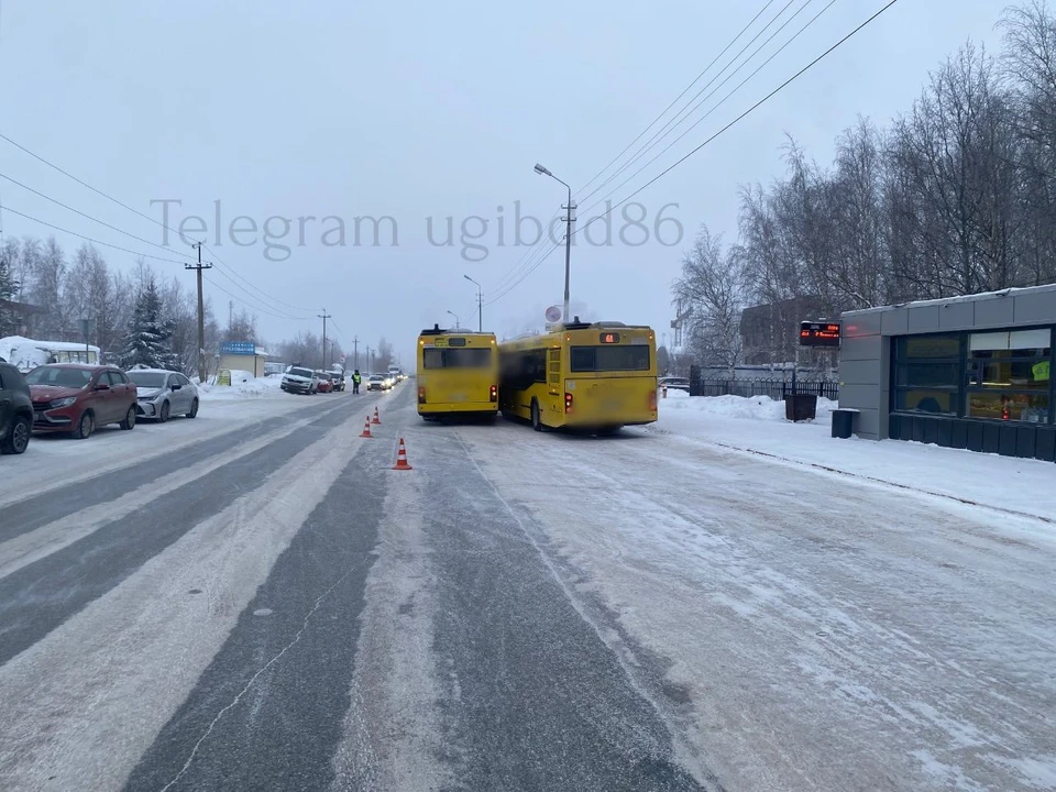 В Югре два пешехода попали под колеса транспорта. Фото: УГИБДД России по ХМАО-Югре