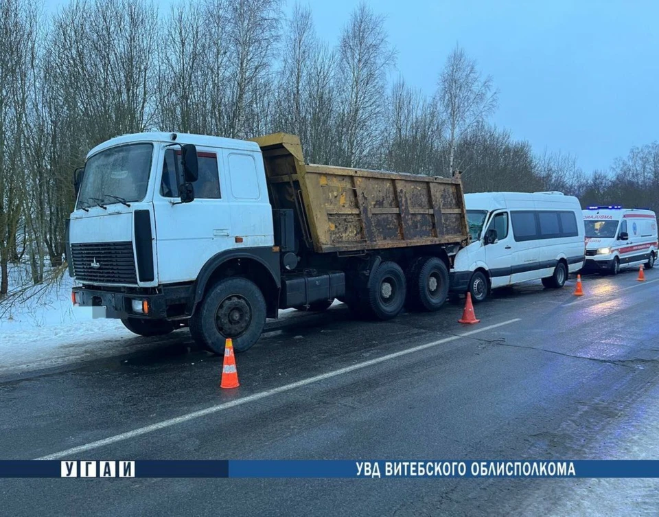 Глава Минтранса сказал подробности ДТП с маршруткой под Витебском, где пострадали семь человек. Фото: УГАИ УВД Витебского облисполкома
