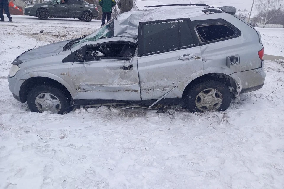 Четверо пострадали в ДТП с вылетевшими в кювет машинами в Липецкой области