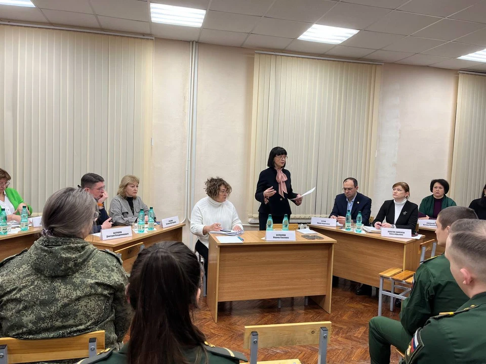 Депутаты Заксобрания Ульяновской области встретились с семьями бойцов СВО. ФОТО: администрация Ульяновска