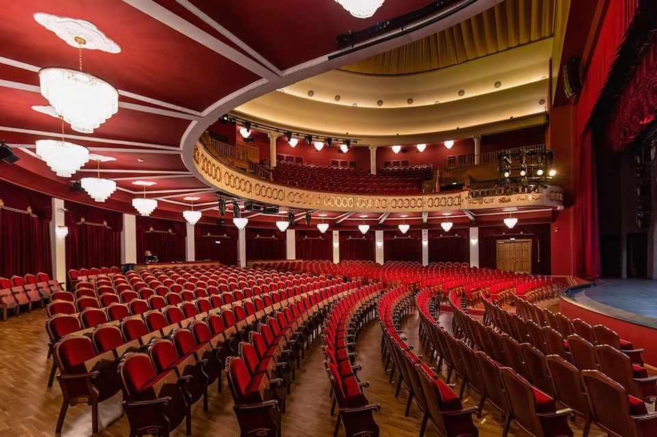 Собянин: В 2023 году привели в порядок рекордное количество театров и библиотек Фото: театр «Эстрады», источник — портал правительства и мэра Москвы