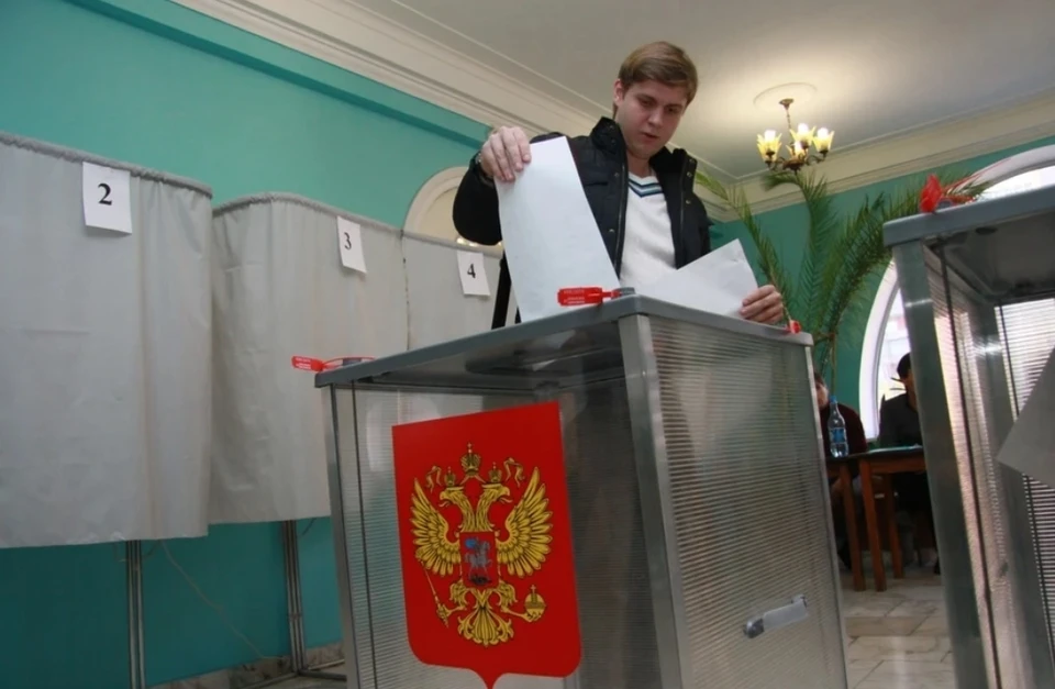 При этом многие по-прежнему будут голосовать на участках