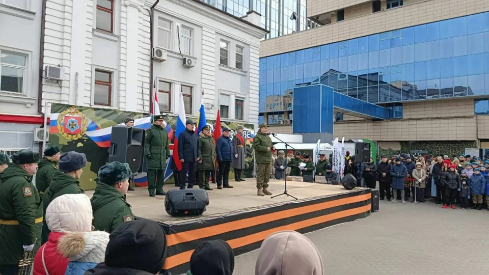 На железнодорожный вокзал в Ростове прибыл поезд "Сила в правде". Фото: администрация Ростова