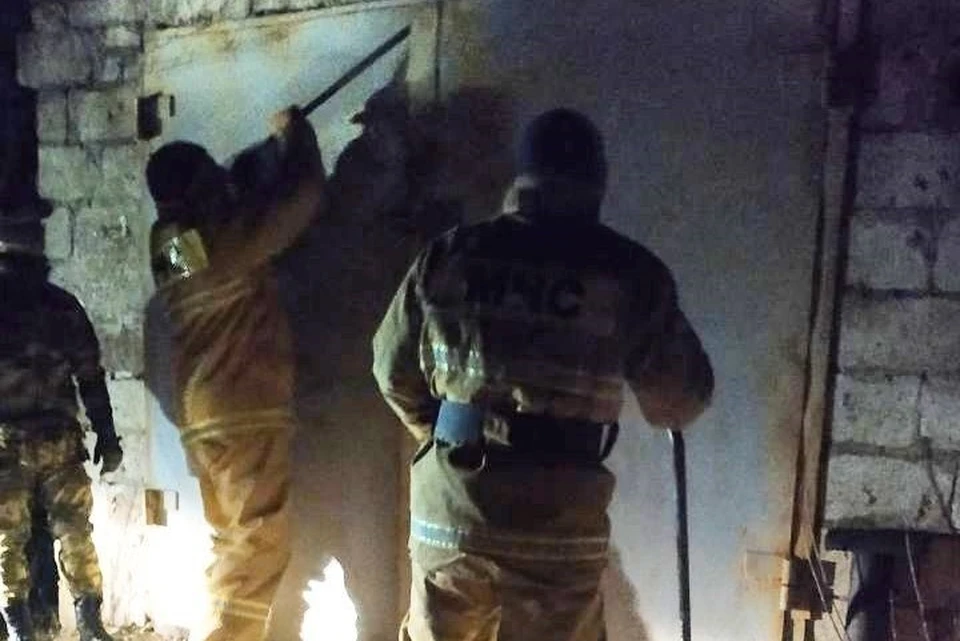 В Перевальске в собственном гараже отравление угарным газом получил 53-летний мужчина. Фото - МЧС ЛНР