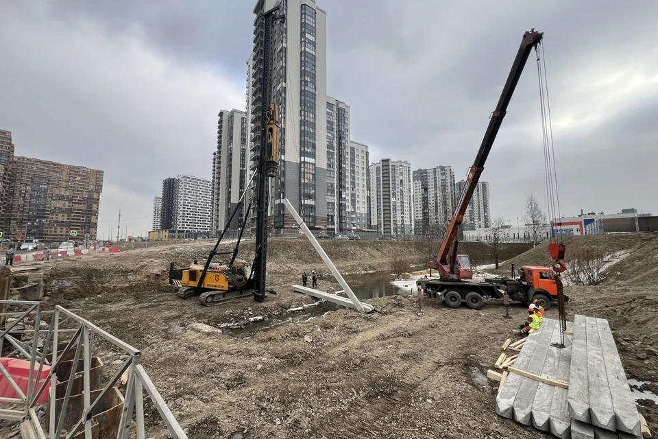 Дорожники приступили к строительству моста через реку Утка на Русановской улице. Фото: gov.spb.ru