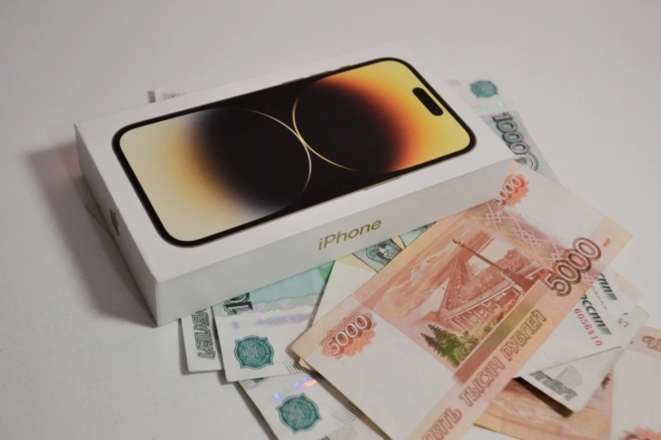 Маркетплейс доставил нижегородке строительный степлер вместо двух смартфонов.