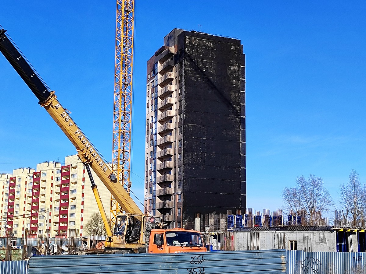 Что происходит у горевшей новостройки в Твери - KP.RU