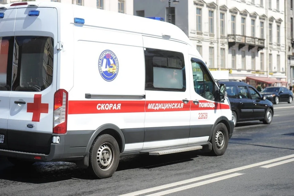 Мужчина попал в больницу из-за пожара в один квадратный метр.