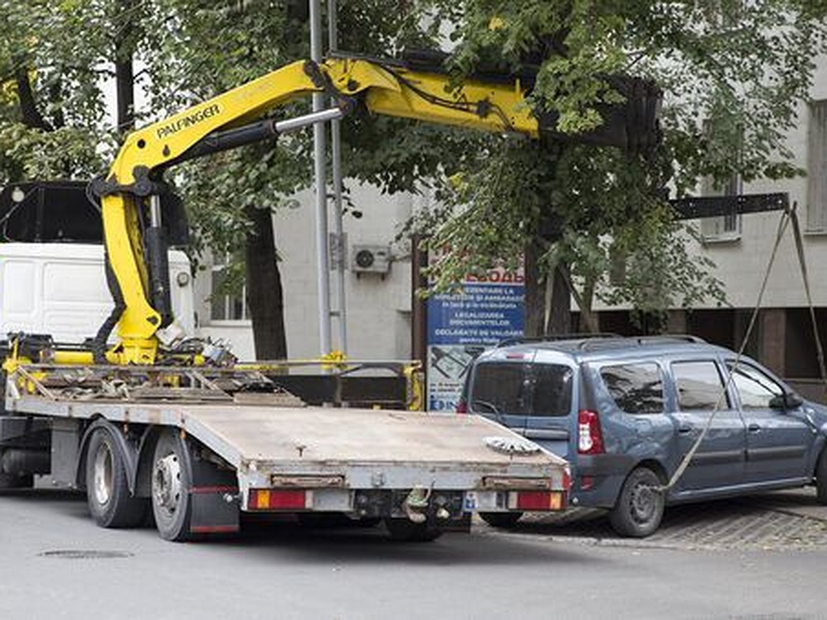 Нашли, где ПАСтись: Полиция эвакуирует из дворов в Кишиневе автомобили все  подряд и налагает штрафы, - чтобы вернуть машину, надо заплатить почти 2  тысячи леев - MD.KP.MEDIA