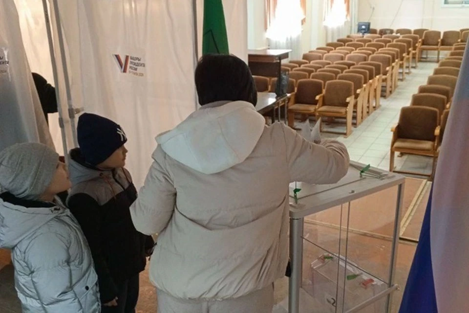 В Запорожской области во время голосования на выборах президента России не зафиксировали случаев с порчей бюллетеней . Фото - Избирком Запорожской области