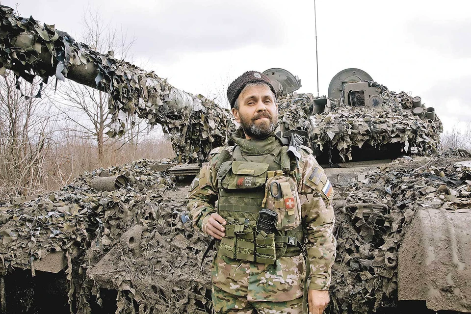 Над позывным для Олега из Ростовской области долго не думали. Из-за растительности на лице мужчину назвали «Борода». Сейчас он - командир танка.