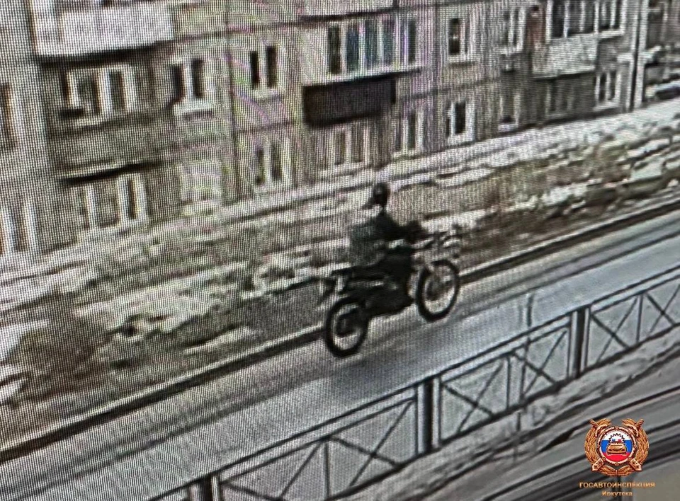 В Иркутске ищут мотоциклиста, наехавшего на женщину с коляской. Фото: ГИБДД