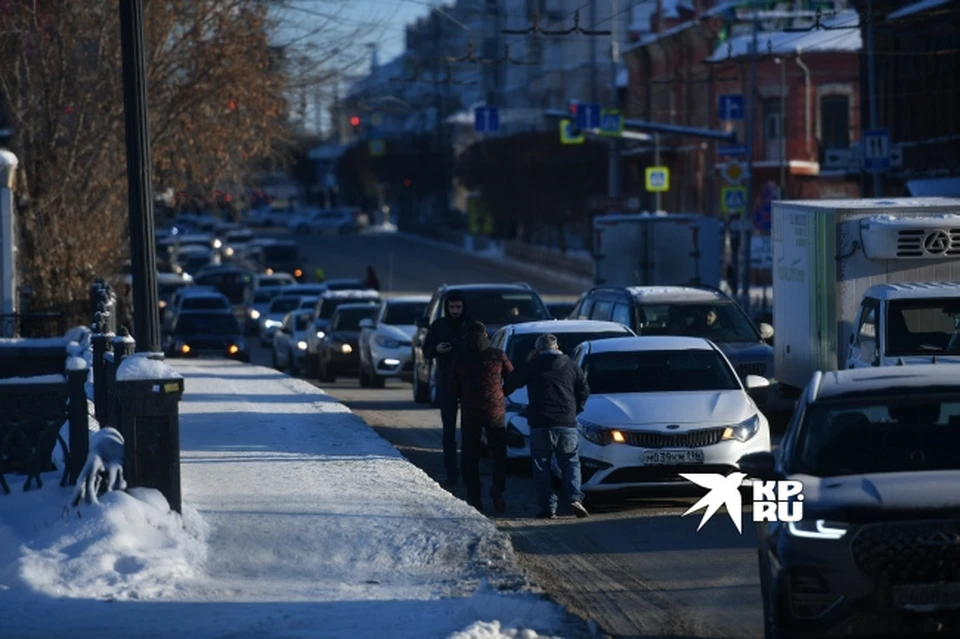 В Екатеринбурге увеличат количество платных парковок и сократят количество пробок