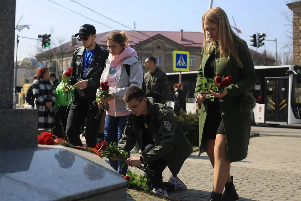 Сегодня жители Запорожской области почтили память погибших в результате теракта. ФОТО: тг-канал Евгения Балицкого