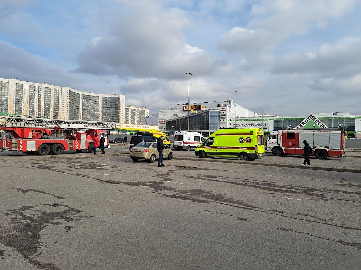 Полиция задержала мужчину за ложное сообщение о бомбе в ТРК «Лондон Молл» -  KP.RU