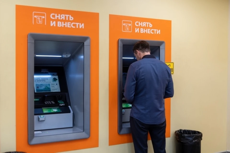 Фото: В Энгельсе мужчина «обезопасил» свои деньги в банках и лишился почти трех миллионов рублей