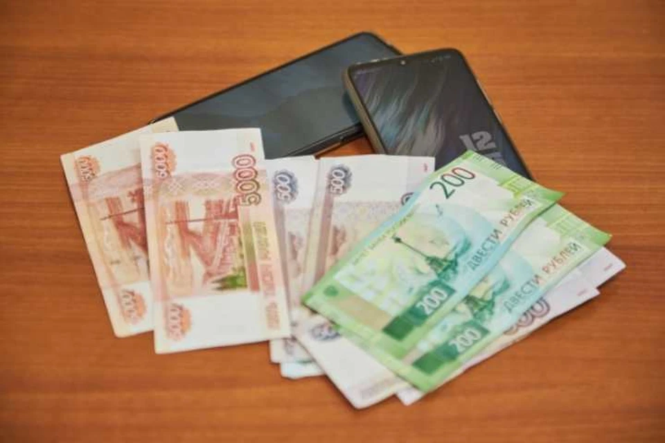 Четыре млн рублей выманили мошенники у студентки и ее матери в Иркутской области