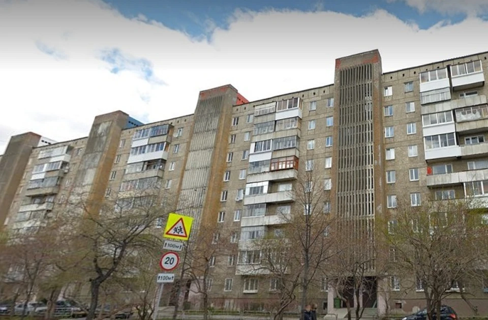 Двор у этого дома не приводили в порядок с 1979 года. Фото: сервис Яндекс.Карты