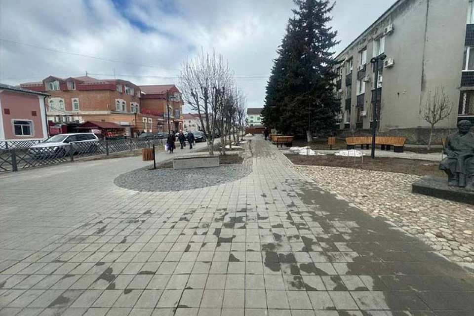 В Кимрах устраняют недостатки после благоустройства пешеходной зоны Фото: прокуратура Тверской области
