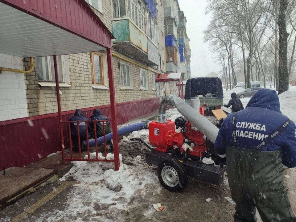 В Ульяновске с улиц и из дворов откачали больше 6 тысяч кубометров воды | ФОТО: администрация Ульяновска