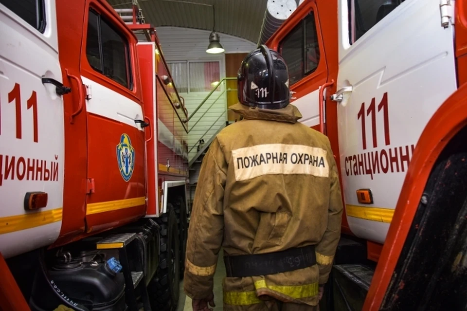 Ульяновцы сообщают о пожаре на втором этаже в одной из квартир на бульваре Киевском. Фото архив КП