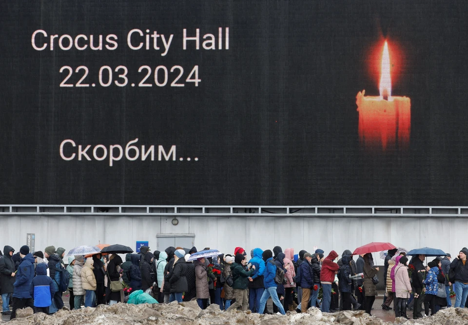 Минута молчания объявлена у «Крокуса» в память о погибших в теракте