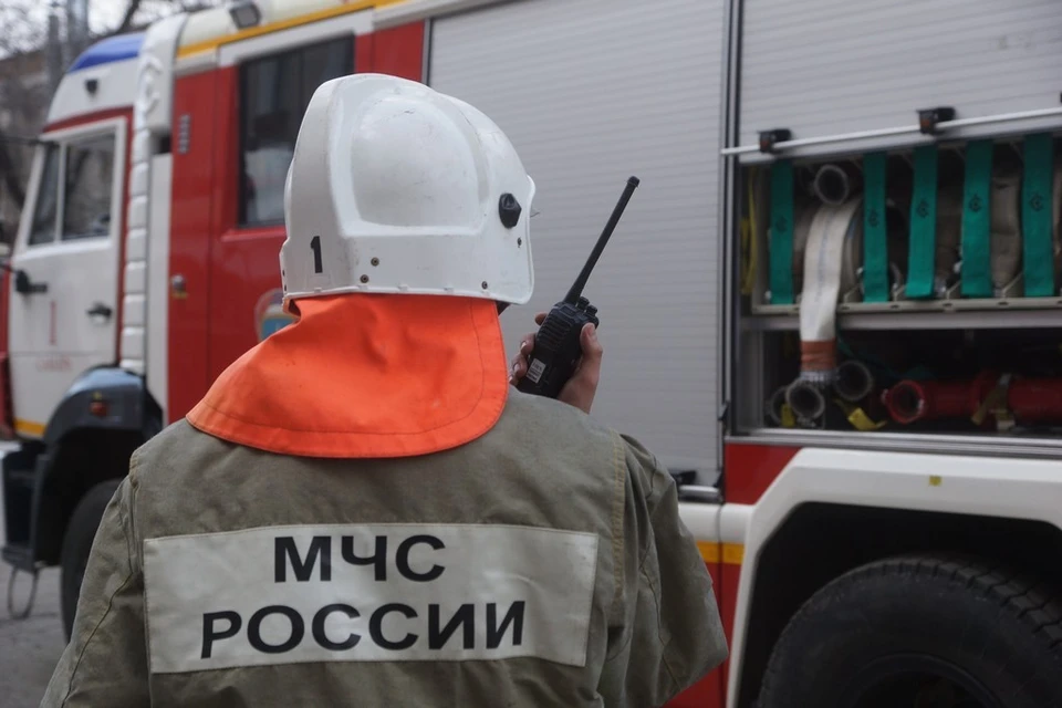 Иномарка загорелась напротив дома №163 по улице Ново-Садовой.