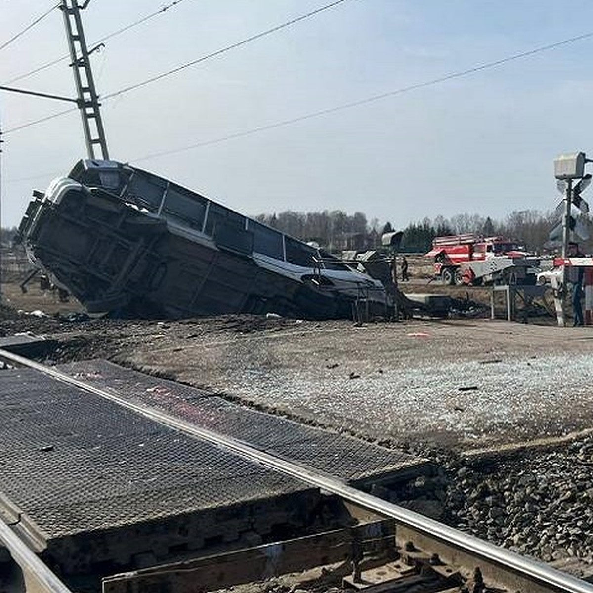 В Переславле объявили день траура в память о жертвах ДТП на переезде - KP.RU