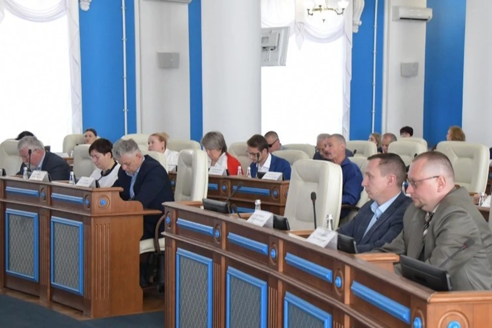 Севастопольские депутаты заслушали два отчета и утвердили несколько важных для города законопроектов Фото: sevzakon.ru