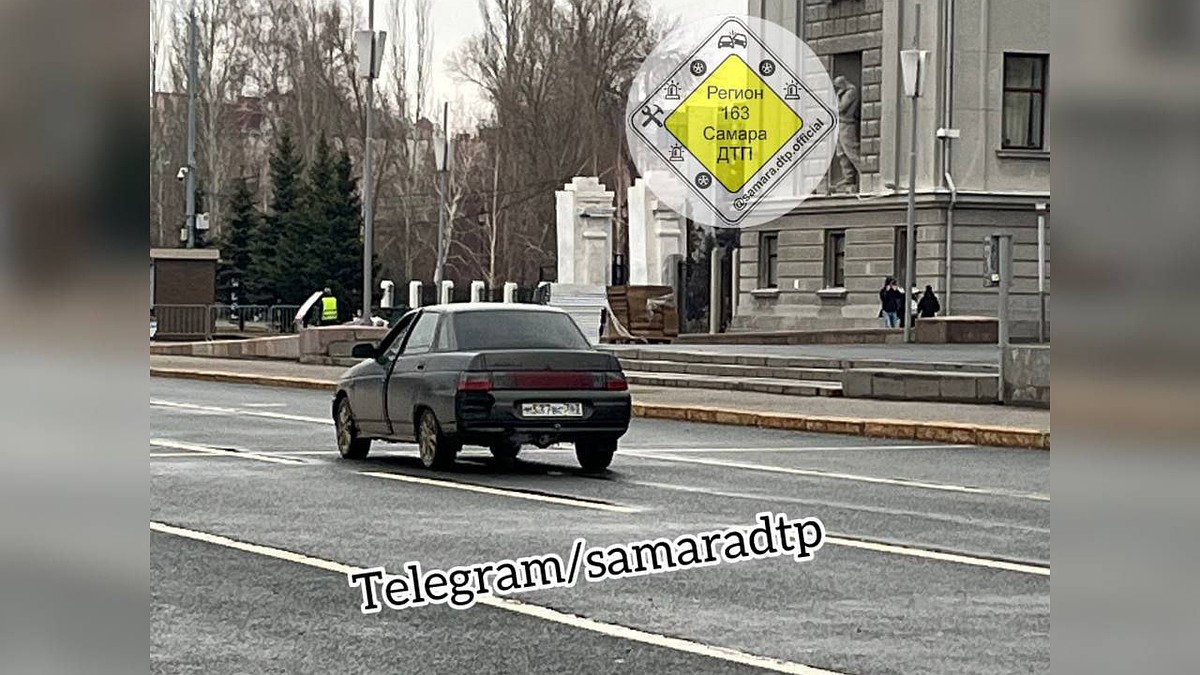 В Самаре нашли и наказали автомобилиста, который ездил по площади Куйбышева  - KP.RU