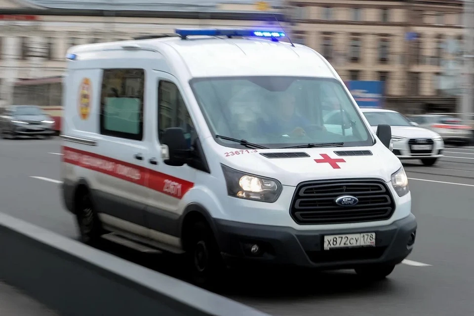 Школьник попал в больницу после ДТП в Киришах.