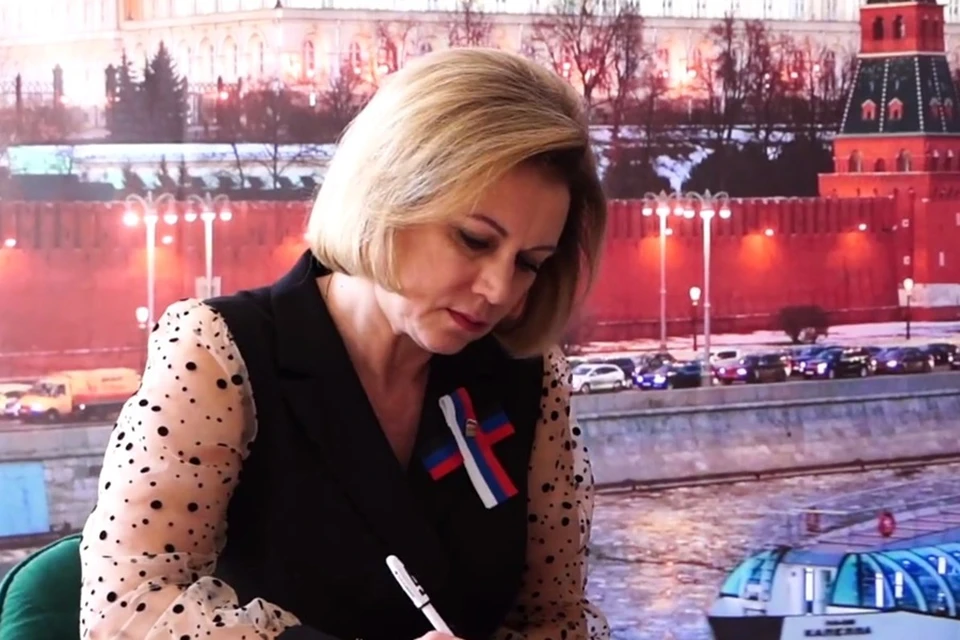 Зампред Правительства ДНР Лариса Толстыкина приняла участие в круглом столе «От десятилетия к десятилетию». Фото: ТГ/Толстыкина