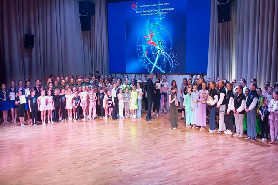 В ДНР состоялся первый региональный открытый хореографический фестиваль. Фото: Народный Совет ДНР