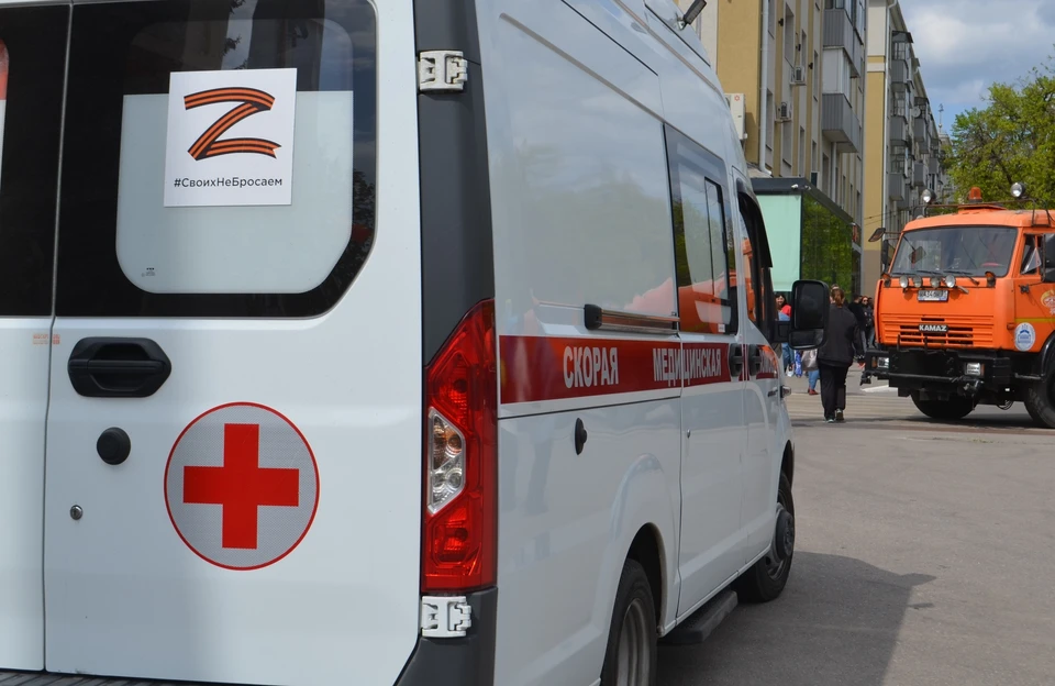 В Белгородской области при ночной атаке пострадали два человека.