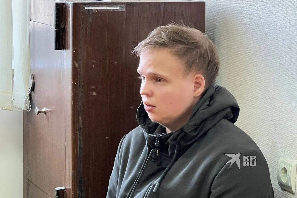 На Дмитрия Гребенкина завели уголовное дело после того, как он швырнул девушку об асфальт