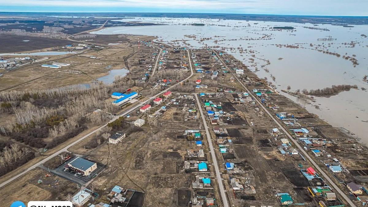 За сутки уровень воды в реке Ишим в Тюменской области увеличился больше чем  на 3 метра - KP.RU