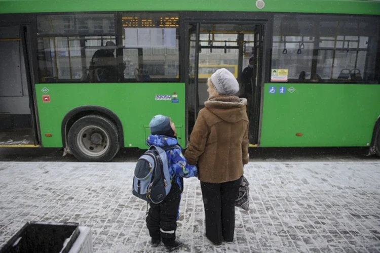 Перевозчики в Кировской области вновь просят поднять тариф на проезд в автобусах и троллейбусах
