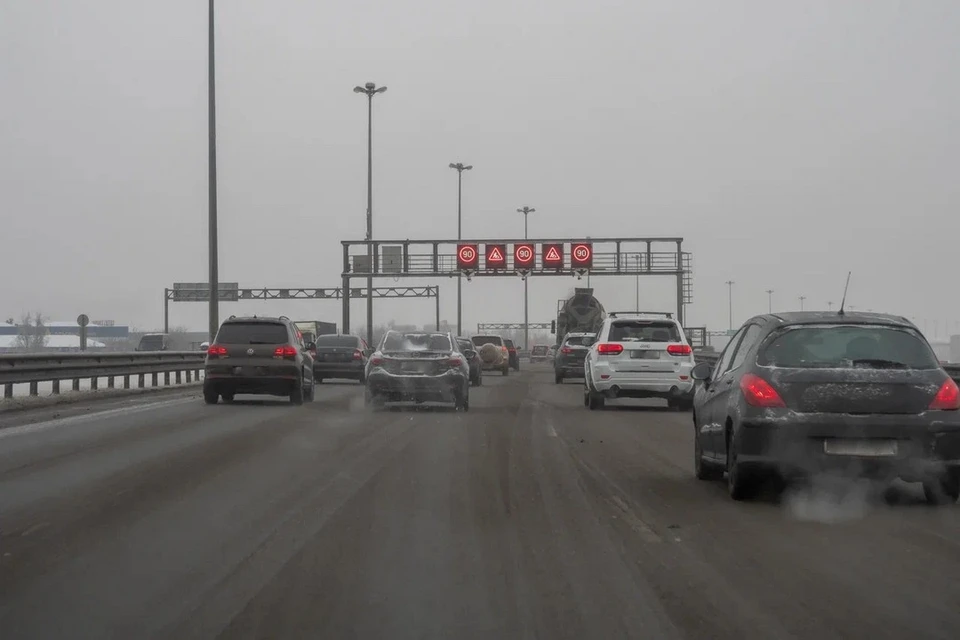 Две полосы КАД на мосту через реку Лубья перекроют с 21 по 30 апреля.