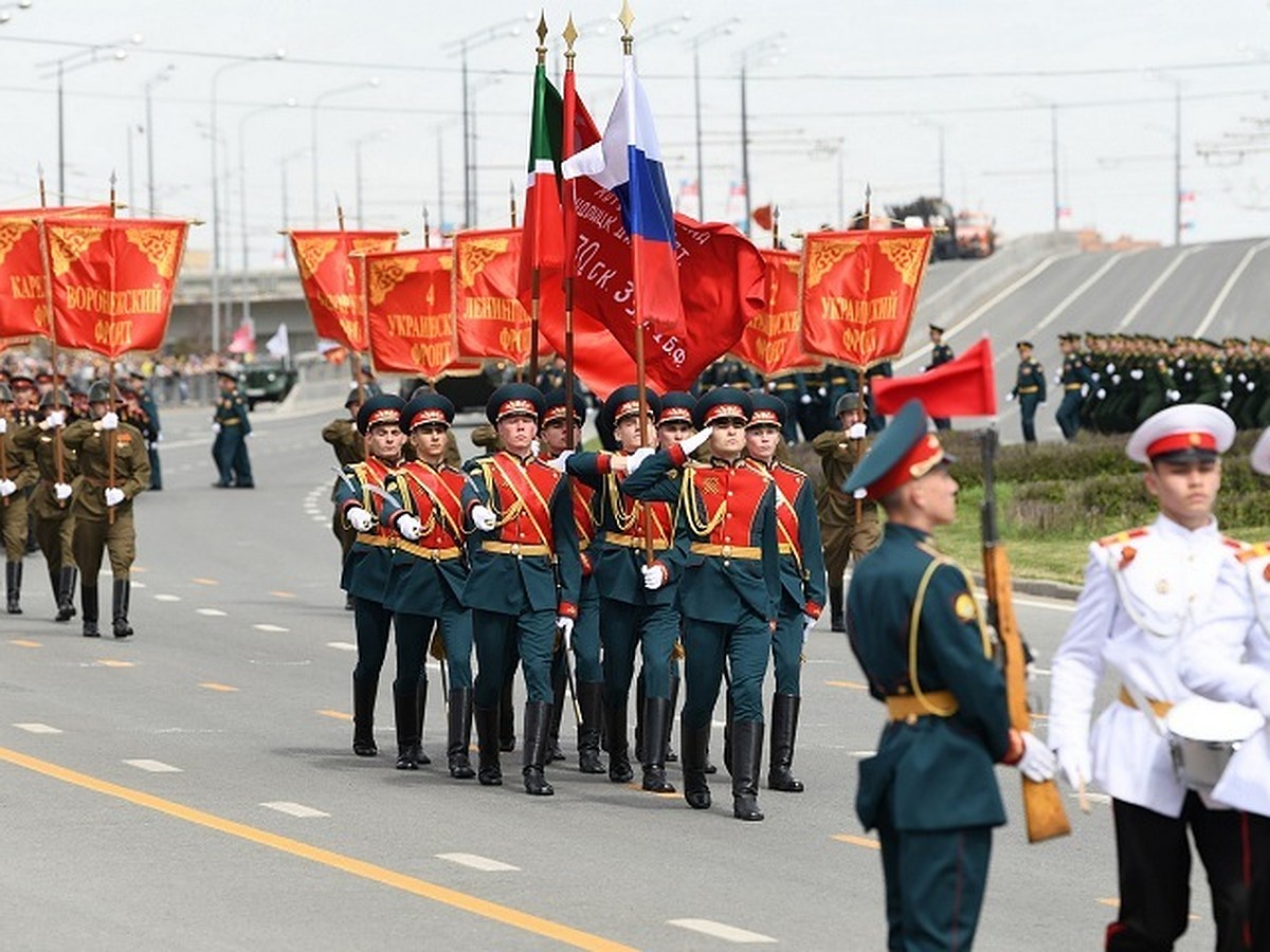 Военная техника и участники парада Победы 2024 года в Казани: во сколько  начнется, что можно будет увидеть, кто примет участие, где посмотреть -  KP.RU