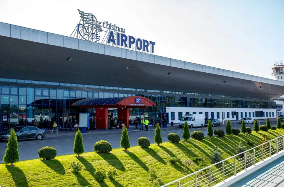 Тема концессии коммерческих площадей в Кишиневском международном аэропорту спровоцировала кризис, который уже влечет за собой серьезные политические издержки.