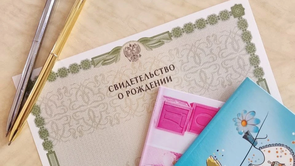 Богатырём в апреле стал малыш весом 4830 граммов